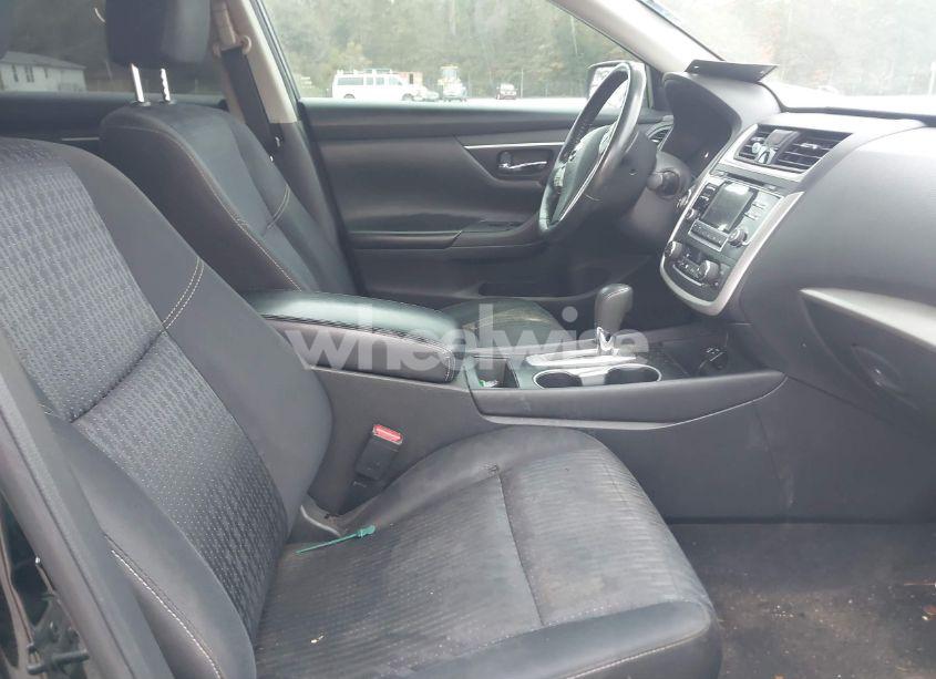 Photo 5 of 2016 Nissan Altima 2.5 SV (VIN 1N4AL3AP9GC174589)