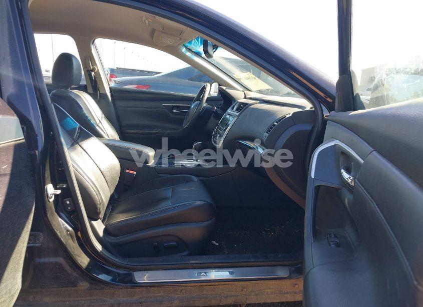 Photo 5 of 2016 Nissan Altima 2.5 SL (VIN 1N4AL3AP9GC182479)