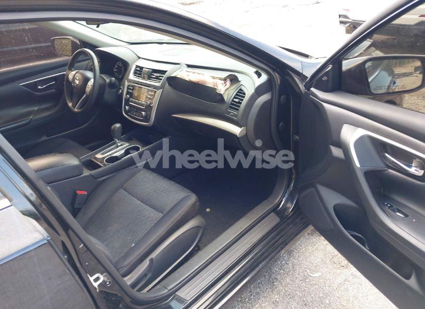 Photo 5 of 2016 Nissan Altima 2.5 SV (VIN 1N4AL3AP9GC183759)