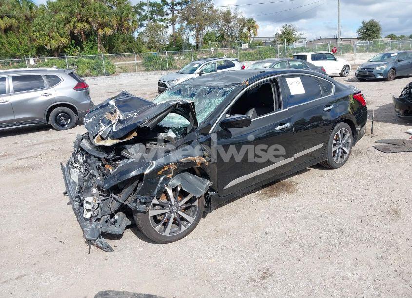 Photo 2 of 2016 Nissan Altima 2.5 SR (VIN 1N4AL3AP9GC183776)