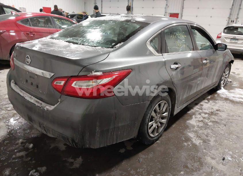 Photo 4 of 2016 Nissan Altima 2.5/2.5 S/2.5 SL/2.5 SR/2.5 SV (VIN 1N4AL3AP9GC185978)