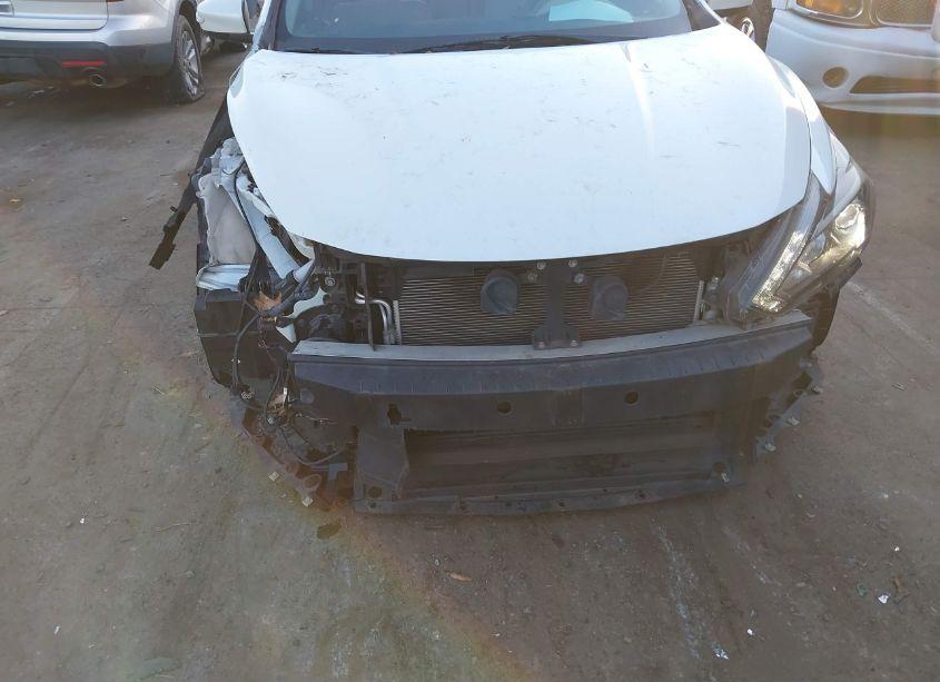 Photo 6 of 2016 Nissan Altima 2.5 SL (VIN 1N4AL3AP9GC200513)