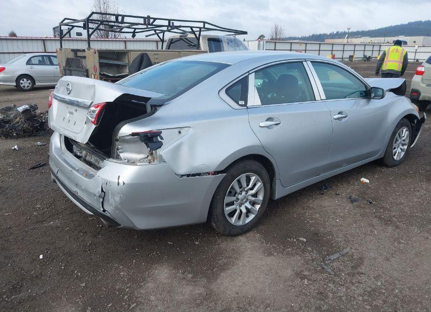 Photo 4 of 2016 Nissan Altima 2.5/2.5 S/2.5 SL/2.5 SR/2.5 SV (VIN 1N4AL3AP9GC201242)