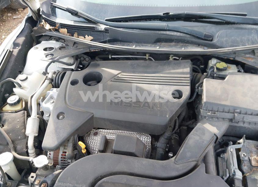 Photo 10 of 2016 Nissan Altima 2.5/2.5 S/2.5 SL/2.5 SR/2.5 SV (VIN 1N4AL3AP9GC214539)