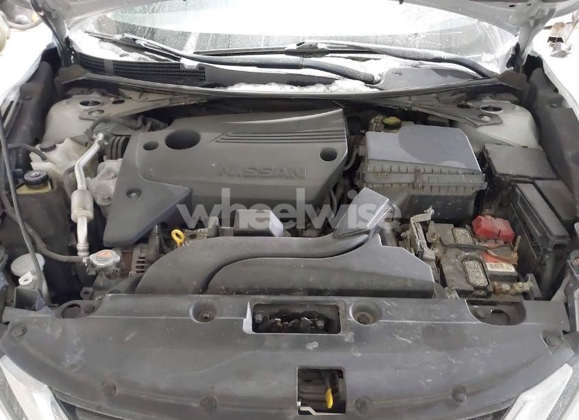 Photo 10 of 2016 Nissan Altima 2.5/2.5 S/2.5 SL/2.5 SR/2.5 SV (VIN 1N4AL3AP9GC223192)