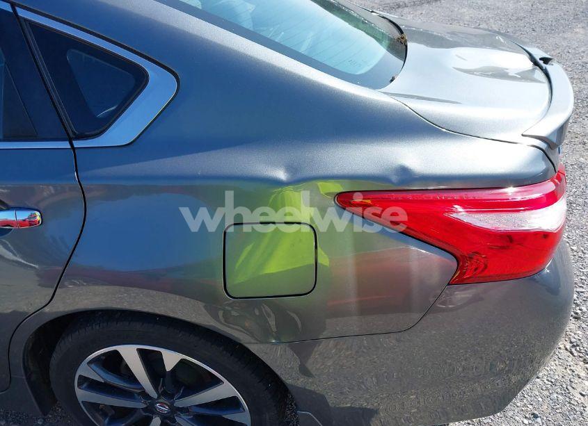 Photo 14 of 2016 Nissan Altima 2.5 SR (VIN 1N4AL3AP9GC223757)