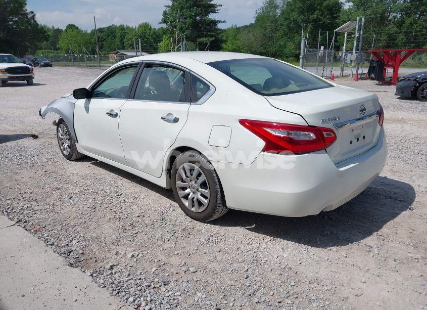 Photo 3 of 2016 Nissan Altima 2.5/2.5 S/2.5 SL/2.5 SR/2.5 SV (VIN 1N4AL3AP9GC227159)
