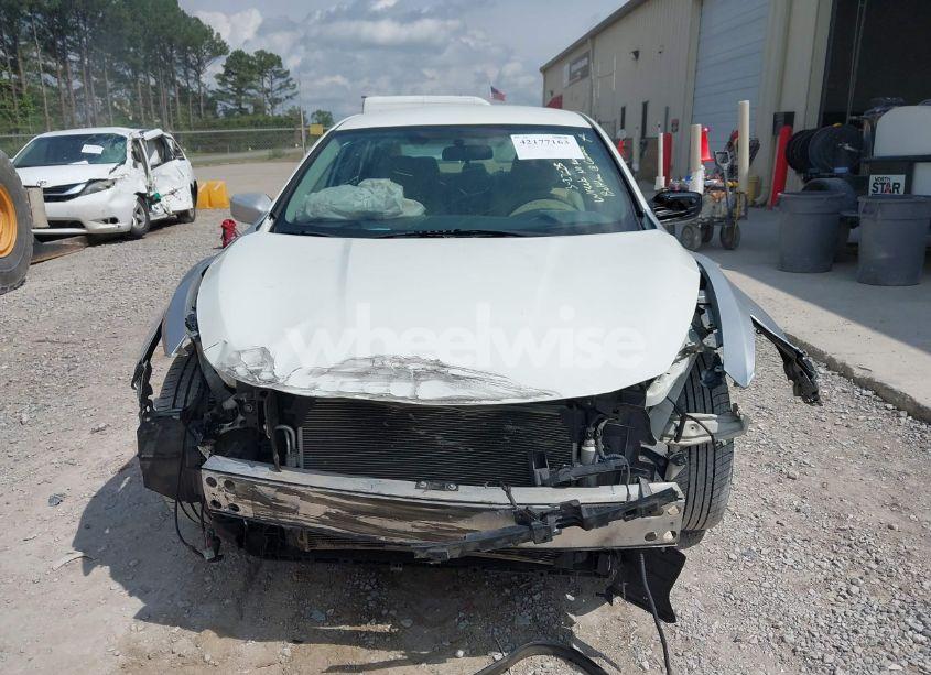 Photo 6 of 2016 Nissan Altima 2.5/2.5 S/2.5 SL/2.5 SR/2.5 SV (VIN 1N4AL3AP9GC227159)