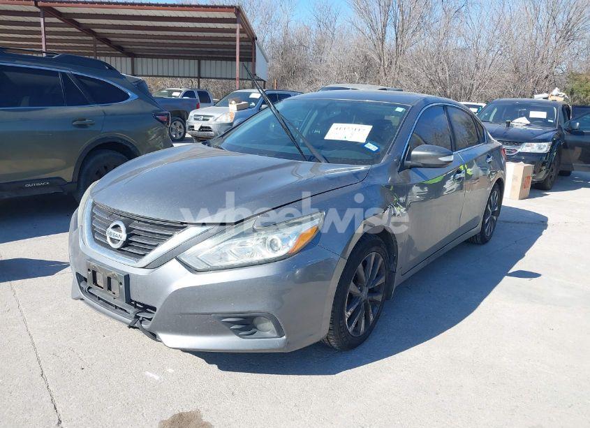 Photo 2 of 2016 Nissan Altima 2.5 SV (VIN 1N4AL3AP9GC250487)