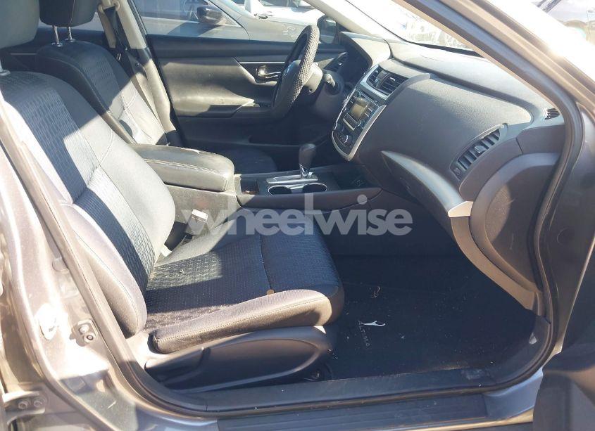 Photo 5 of 2016 Nissan Altima 2.5 SV (VIN 1N4AL3AP9GC250487)