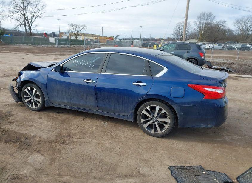 Photo 14 of 2016 Nissan Altima 2.5 SR (VIN 1N4AL3AP9GC260419)