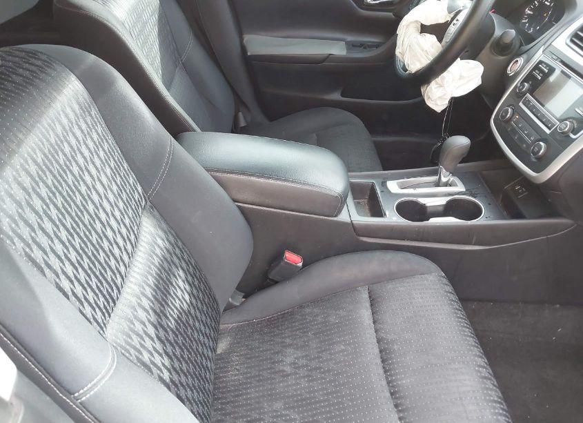 Photo 5 of 2016 Nissan Altima 2.5 S (VIN 1N4AL3AP9GC260517)