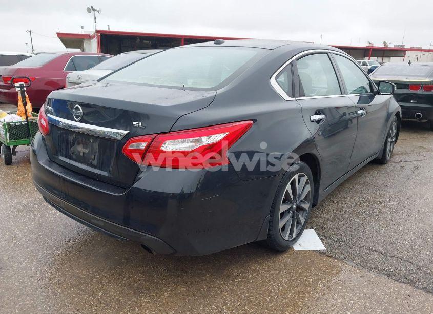 Photo 4 of 2016 Nissan Altima 2.5 SL (VIN 1N4AL3AP9GC269752)