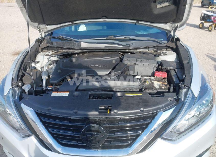 Photo 10 of 2016 Nissan Altima 2.5 SR (VIN 1N4AL3AP9GC277740)