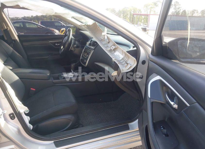 Photo 5 of 2016 Nissan Altima 2.5 SR (VIN 1N4AL3AP9GC277740)