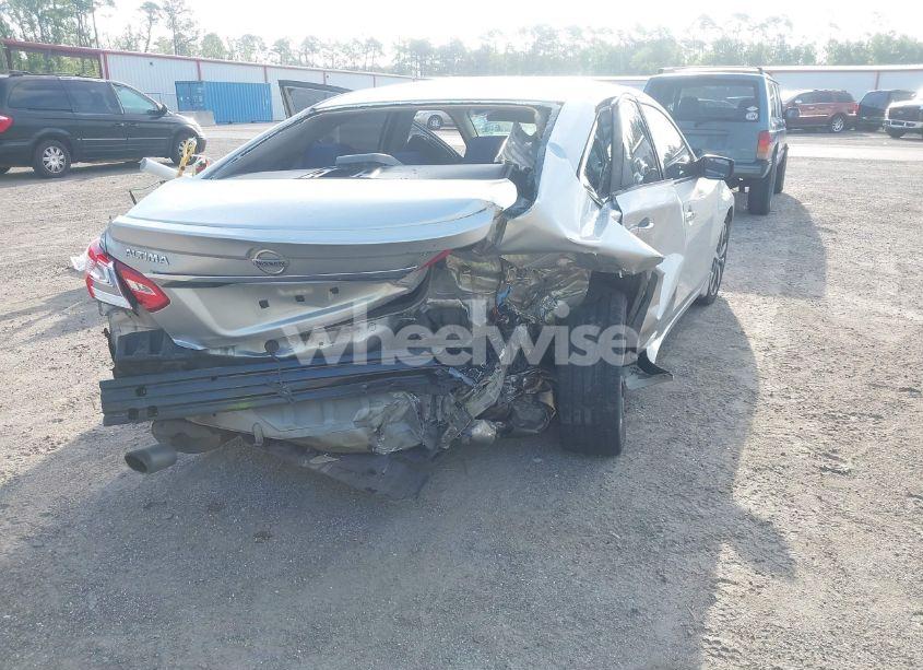 Photo 6 of 2016 Nissan Altima 2.5 SR (VIN 1N4AL3AP9GC277740)