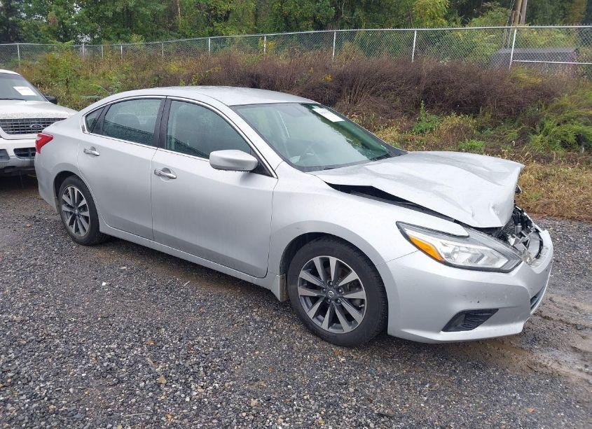 2016 Nissan Altima 2.5 SV (VIN 1N4AL3AP9GC287622) main photo