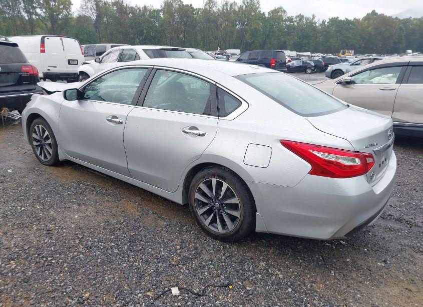 Photo 3 of 2016 Nissan Altima 2.5 SV (VIN 1N4AL3AP9GC287622)