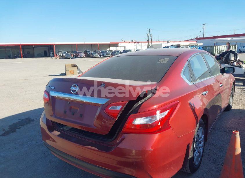 Photo 4 of 2016 Nissan Altima 2.5/2.5 S/2.5 SL/2.5 SR/2.5 SV (VIN 1N4AL3AP9GN305024)