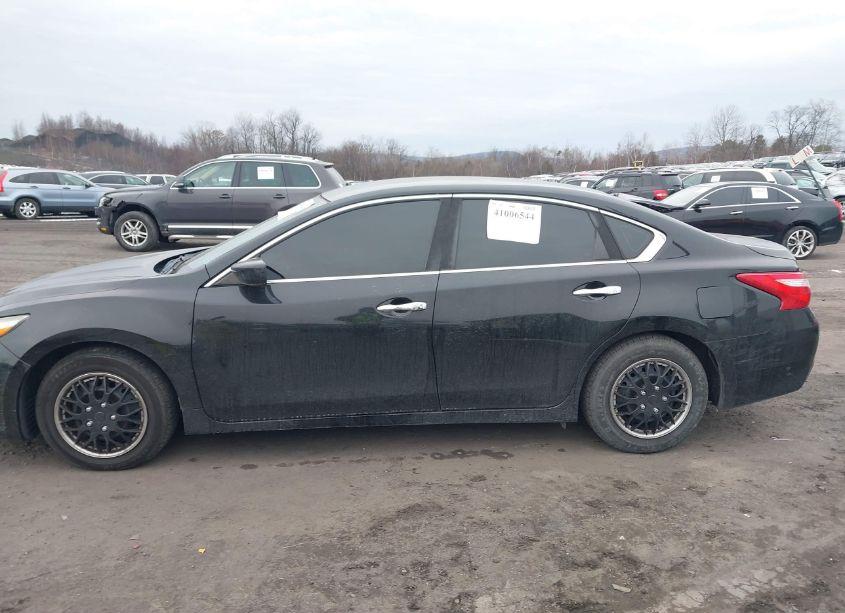 Photo 14 of 2016 Nissan Altima 2.5/2.5 S/2.5 SL/2.5 SR/2.5 SV (VIN 1N4AL3AP9GN315231)