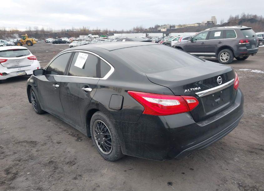Photo 3 of 2016 Nissan Altima 2.5/2.5 S/2.5 SL/2.5 SR/2.5 SV (VIN 1N4AL3AP9GN315231)