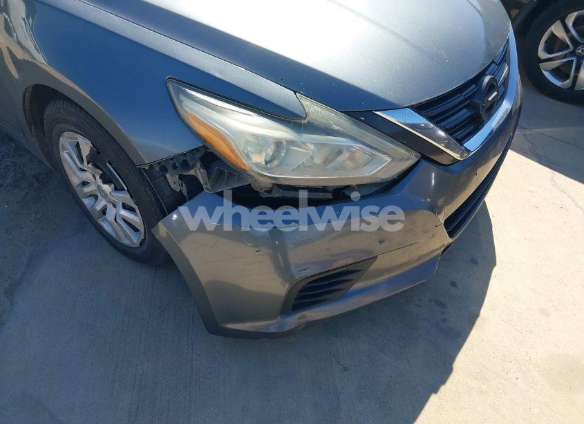 Photo 13 of 2016 Nissan Altima 2.5/2.5 S/2.5 SL/2.5 SR/2.5 SV (VIN 1N4AL3AP9GN331607)