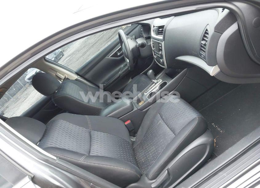 Photo 5 of 2016 Nissan Altima 2.5/2.5 S/2.5 SL/2.5 SR/2.5 SV (VIN 1N4AL3AP9GN332112)