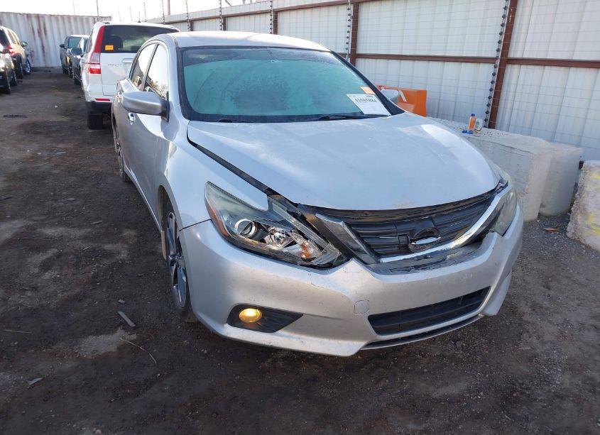 Photo 6 of 2016 Nissan Altima 2.5 SR (VIN 1N4AL3AP9GN332918)