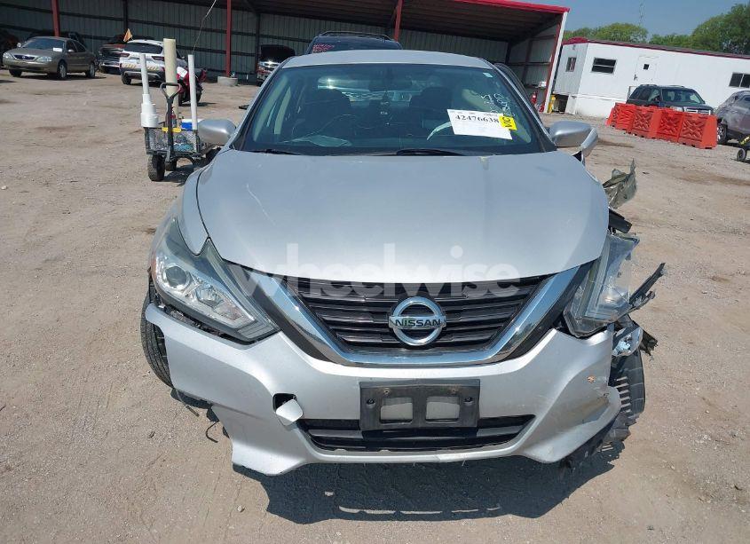 Photo 12 of 2016 Nissan Altima 2.5/2.5 S/2.5 SL/2.5 SR/2.5 SV (VIN 1N4AL3AP9GN346365)