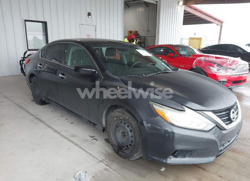 2016 Nissan Altima 2.5/2.5 S/2.5 SL/2.5 SR/2.5 SV (VIN 1N4AL3AP9GN349380) main photo