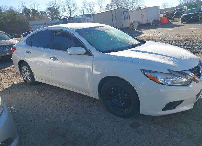 2016 Nissan Altima 2.5/2.5 S/2.5 SL/2.5 SR/2.5 SV (VIN 1N4AL3AP9GN349718) main photo