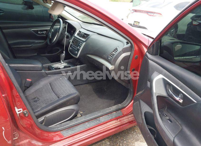 Photo 5 of 2016 Nissan Altima 2.5/2.5 S/2.5 SL/2.5 SR/2.5 SV (VIN 1N4AL3AP9GN355115)