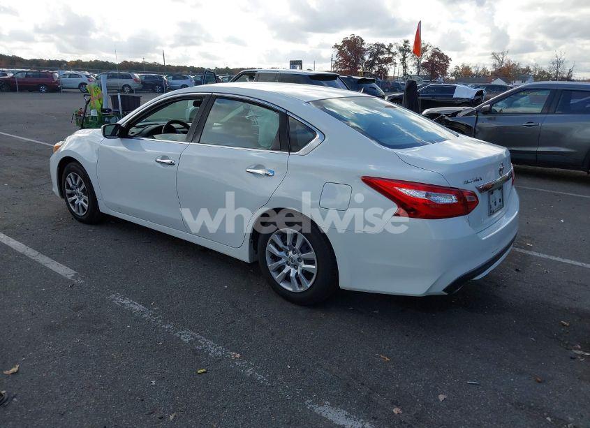 Photo 3 of 2016 Nissan Altima 2.5 S (VIN 1N4AL3AP9GN357088)