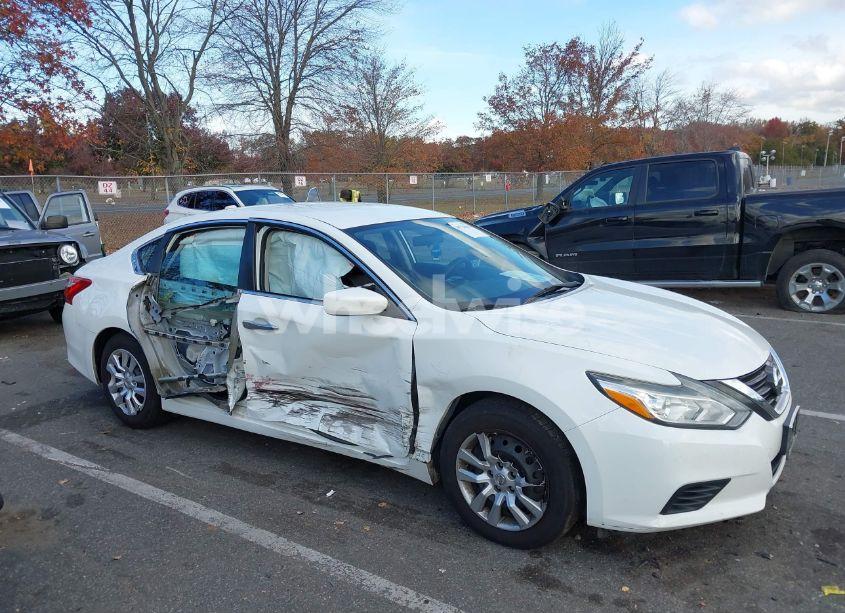 Photo 6 of 2016 Nissan Altima 2.5 S (VIN 1N4AL3AP9GN357088)