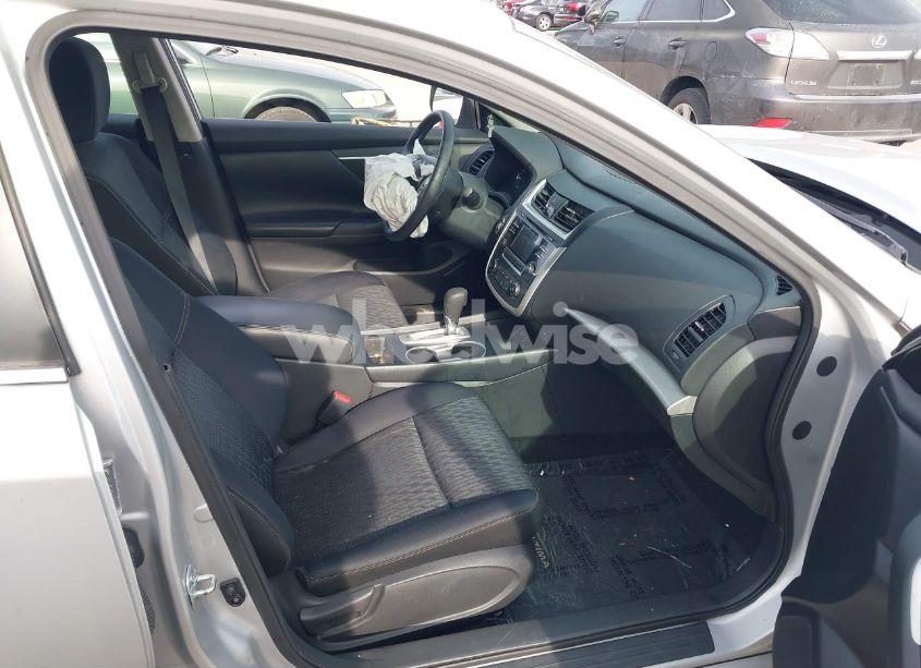 Photo 5 of 2016 Nissan Altima 2.5 S (VIN 1N4AL3AP9GN369810)