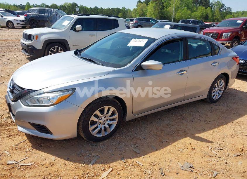 Photo 2 of 2016 Nissan Altima 2.5/2.5 S/2.5 SL/2.5 SR/2.5 SV (VIN 1N4AL3AP9GN379897)