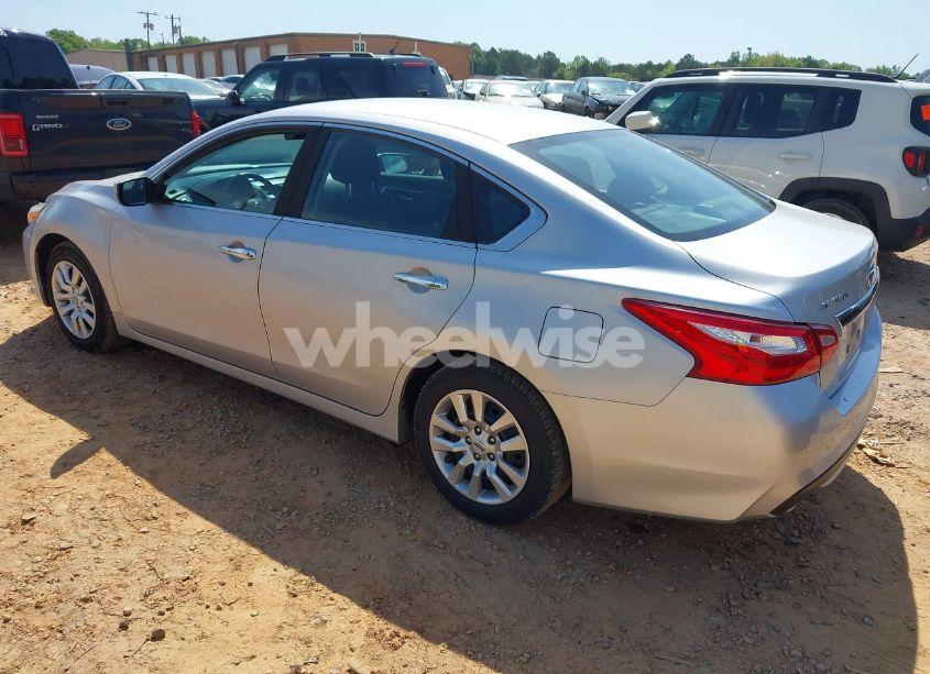 Photo 3 of 2016 Nissan Altima 2.5/2.5 S/2.5 SL/2.5 SR/2.5 SV (VIN 1N4AL3AP9GN379897)