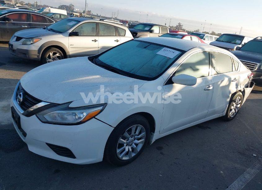 Photo 2 of 2016 Nissan Altima 2.5 S (VIN 1N4AL3AP9GN382492)