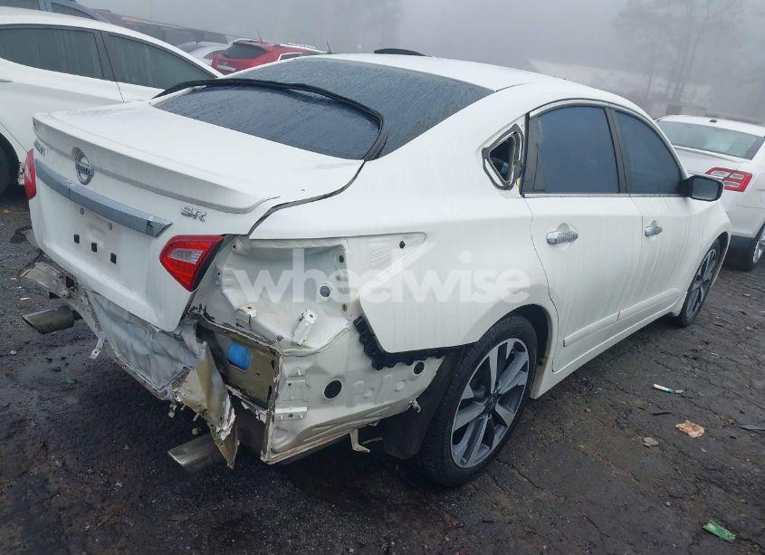Photo 4 of 2016 Nissan Altima 2.5 SR (VIN 1N4AL3AP9GN386249)