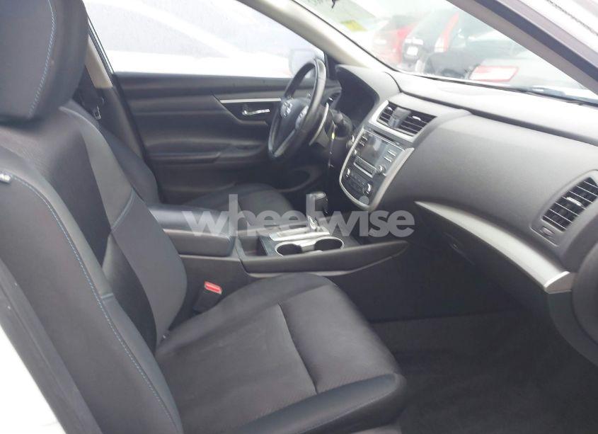 Photo 5 of 2016 Nissan Altima 2.5 SR (VIN 1N4AL3AP9GN386249)