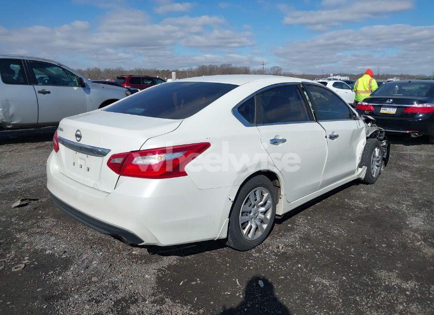 Photo 4 of 2016 Nissan Altima 2.5 S (VIN 1N4AL3AP9GN387868)