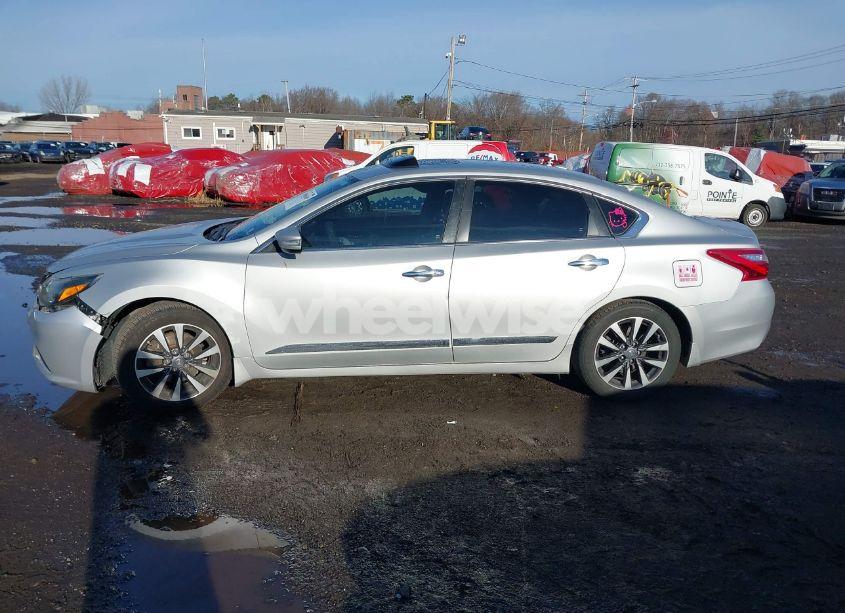 Photo 14 of 2017 Nissan Altima 2.5 SL (VIN 1N4AL3AP9HC109839)