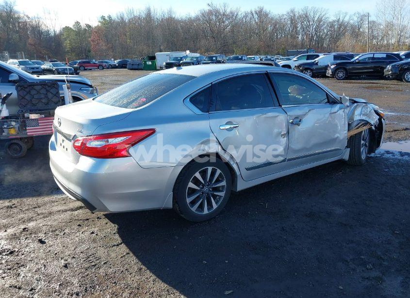 Photo 4 of 2017 Nissan Altima 2.5 SL (VIN 1N4AL3AP9HC109839)