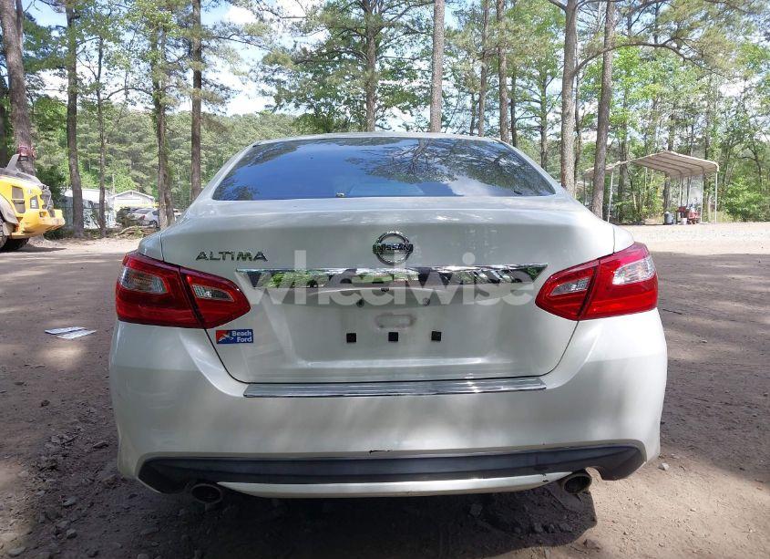 Photo 17 of 2017 Nissan Altima 2.5 S (VIN 1N4AL3AP9HC122400)