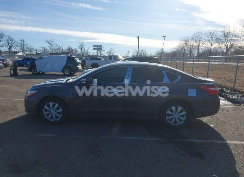 Photo 14 of 2017 Nissan Altima 2.5 SL (VIN 1N4AL3AP9HC133798)