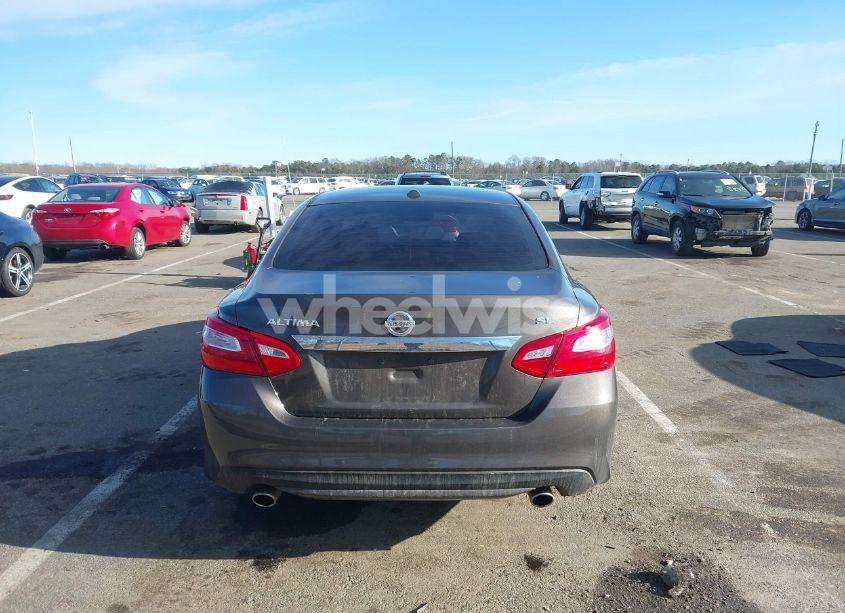 Photo 16 of 2017 Nissan Altima 2.5 SL (VIN 1N4AL3AP9HC133798)