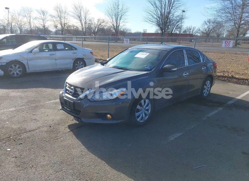 Photo 2 of 2017 Nissan Altima 2.5 SL (VIN 1N4AL3AP9HC133798)