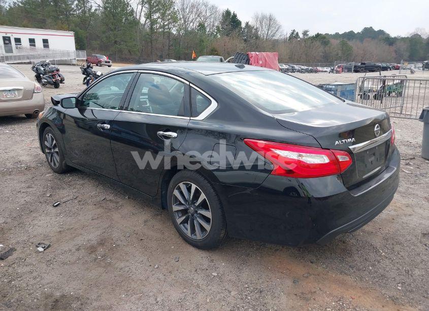 Photo 3 of 2017 Nissan Altima 2.5 SV (VIN 1N4AL3AP9HC151072)