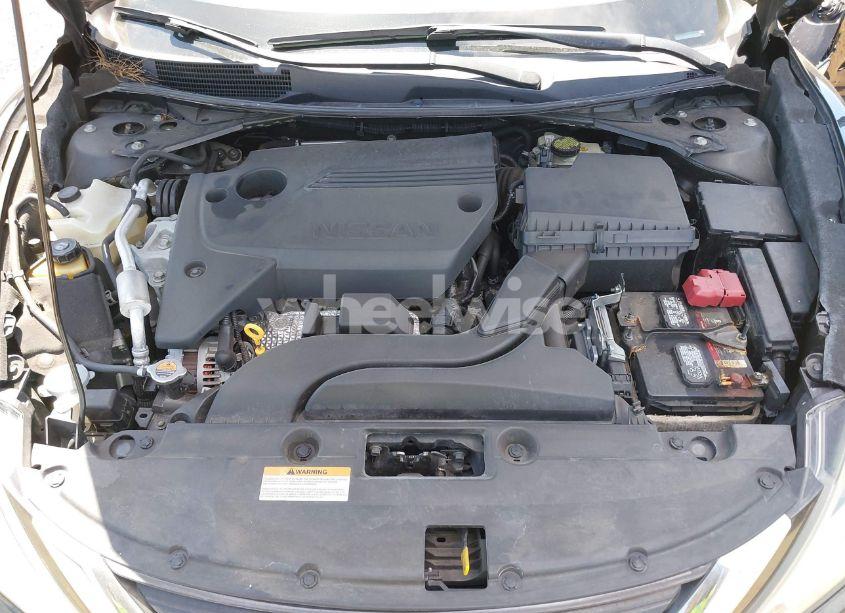 Photo 10 of 2017 Nissan Altima 2.5 SL (VIN 1N4AL3AP9HC151928)