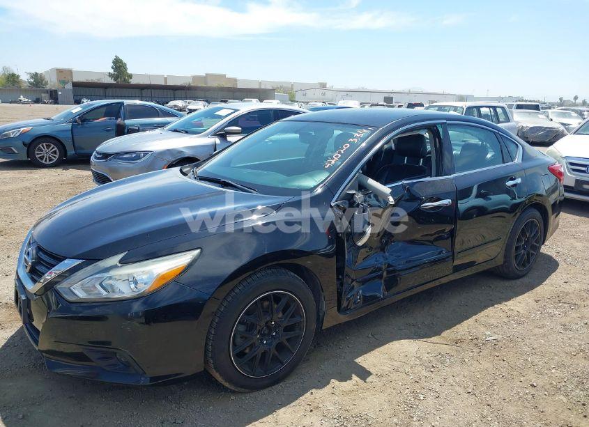 Photo 6 of 2017 Nissan Altima 2.5 SL (VIN 1N4AL3AP9HC151928)